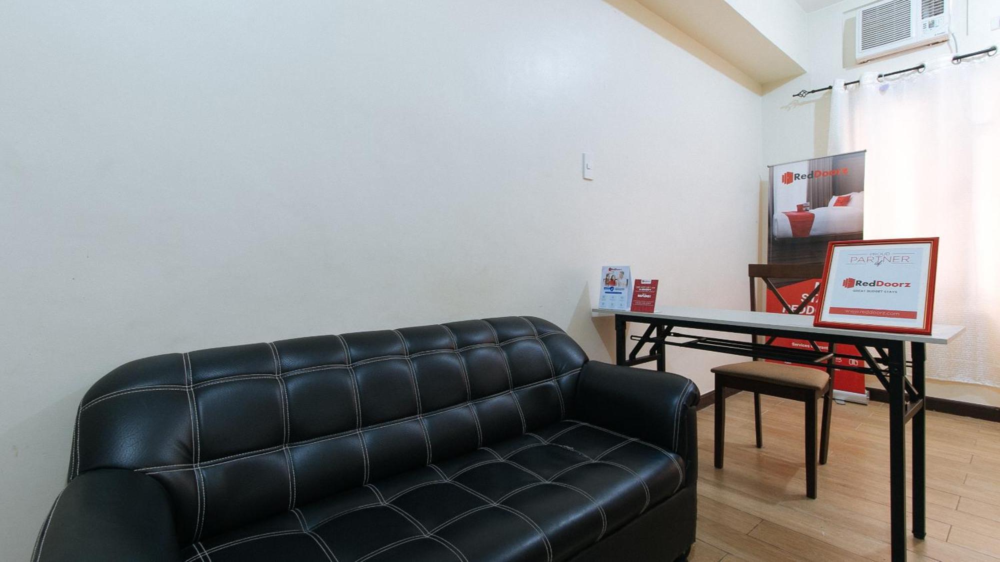 Reddoorz At David'S Travellers Inn Cavite General Trias  Exterior foto